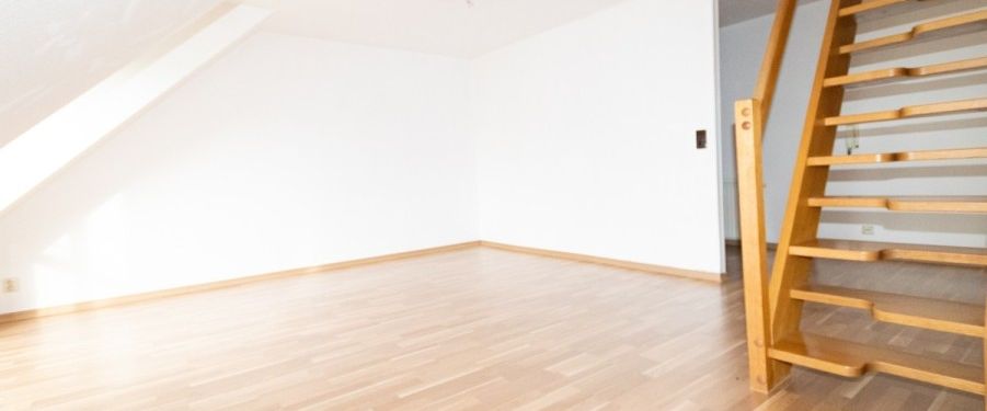 Gemütliche 4-Raum-Wohnung im Dachgeschoss im schönen Wohngebiet von Annaberg! - Photo 1