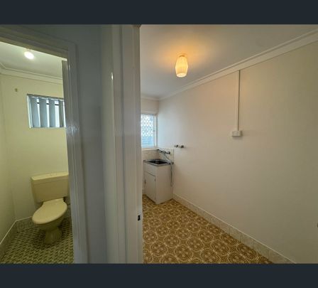 19/6 Merope Close, Rockingham, WA 6168 - Photo 1