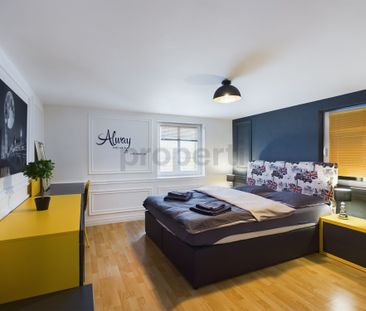 Exclusive furnished 3.5-room apartment in the heart of the old town... - Foto 4