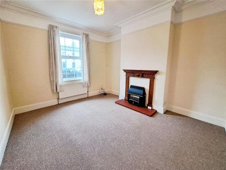 3 bedroom terraced house to rent - Photo 2