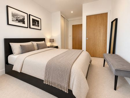 2 Bed Flat, Station Road, SE13 - Photo 3