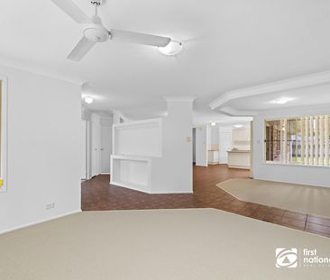 LARGE FAMILY HOME IN QUITE NEIGHBOURHOOD! NB RENT TO INCREASE TO $ ... - Photo 3