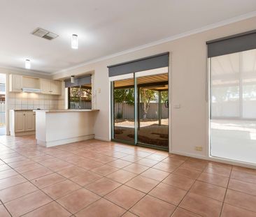 3 Fawkner Court - Photo 4