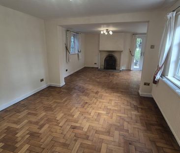 4 bedroom detached house to rent - Photo 4