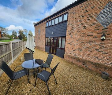 2 bedroom detached house to rent - Photo 6