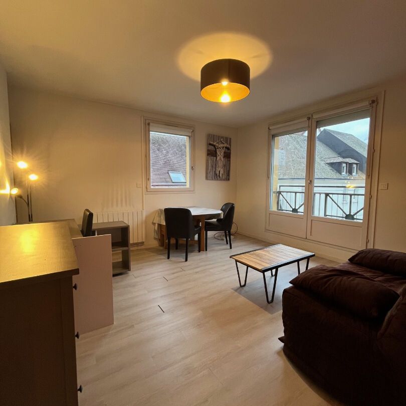 Location Appartement 1 pièce 31m² - Photo 1