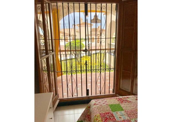 2 BEDROOM DUPLEX IN SANTA POLA