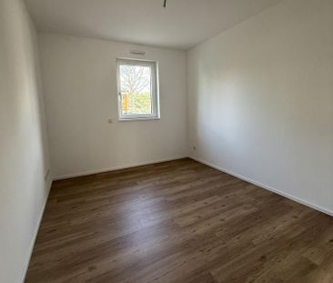 Bei VIVAWEST die Sonnenstrahlen auf dem eigenen Balkon genießen. - Photo 1