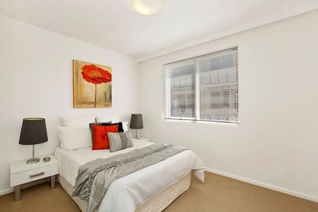 Light-Filled 1-Bedroom Gem in the Heart of Armadale - Photo 2
