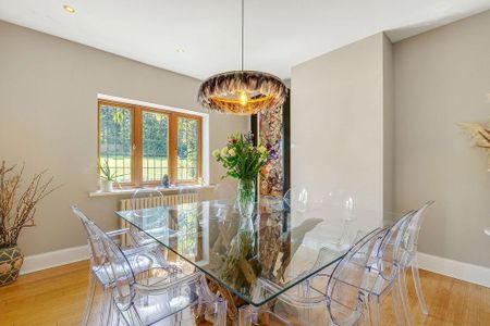 6 bedroom detached house to rent - Photo 2