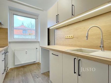 Pronájem bytu 3+1 66 m², Za humny , Praha - Photo 5