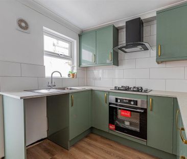 2 bedroom terraced house to rent - Photo 6