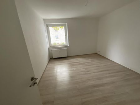 2-Zimmer-Wohnung in Herten Westerholt mit Laminat und Tapeten - Photo 2