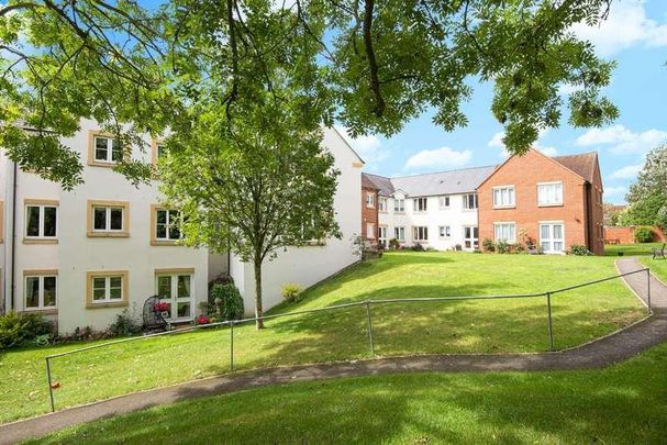 Dove Court, Swan Lane, Faringdon, Oxon, SN7 - Photo 1