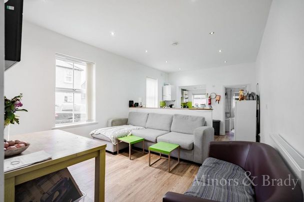 5 bedroom semi-detached house to rent - Photo 1