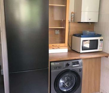 Lincoln Close, Harrow, HA2 - Photo 4