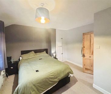 2 bedroom semi-detached house to rent - Photo 4