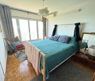 Location Appartement 3 pièces 109m² MARSEILLE 9ème - Photo 4