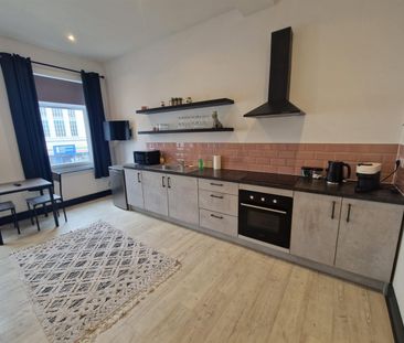 46 Princess Way, SA1 5HE, Swansea - Photo 5