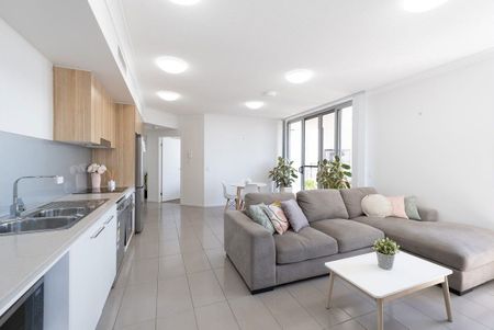 MODERN 4TH FLOOR APARTMENT ONLY 5KM FROM THE CITY! - Photo 5