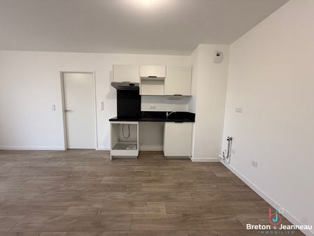 Location Appartement 3 pièces 65m² - Photo 4