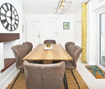 1 bedroom in a house share to rent - Photo 4