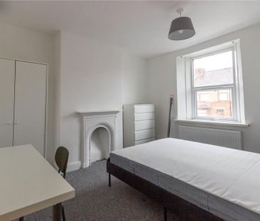 4 bedroom terraced house to rent - Photo 5