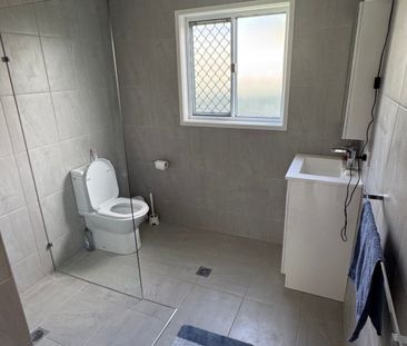 Alexandra Hills - Photo 3