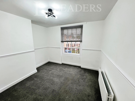 2 bedroom apartment to rent Marlborough Street, SN7 - Photo 3