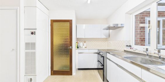 Balliol Way, Sandhurst Balliol Way, Sandhurst - Photo 3