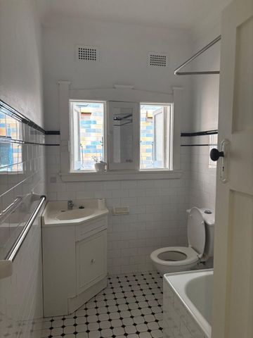 North Bondi - Photo 2