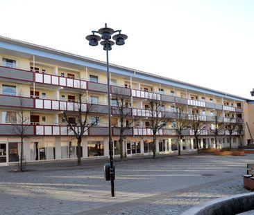 Kullstigen 1, Skogås - Photo 2