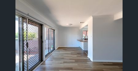 Spacious freestanding 3 bedroom house - Photo 3