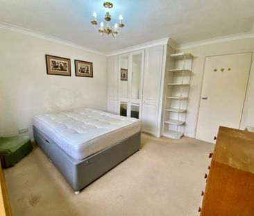 East Cliff Crag Head 77 Manor Road, BH1, Bournemouth - Photo 1