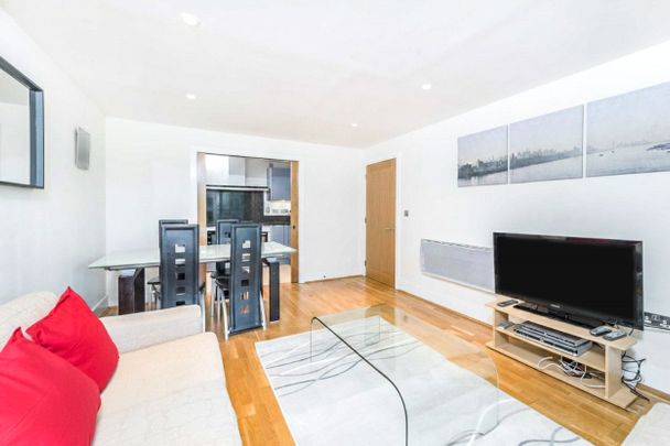 St. George Wharf, London, SW8 2JE - Photo 1