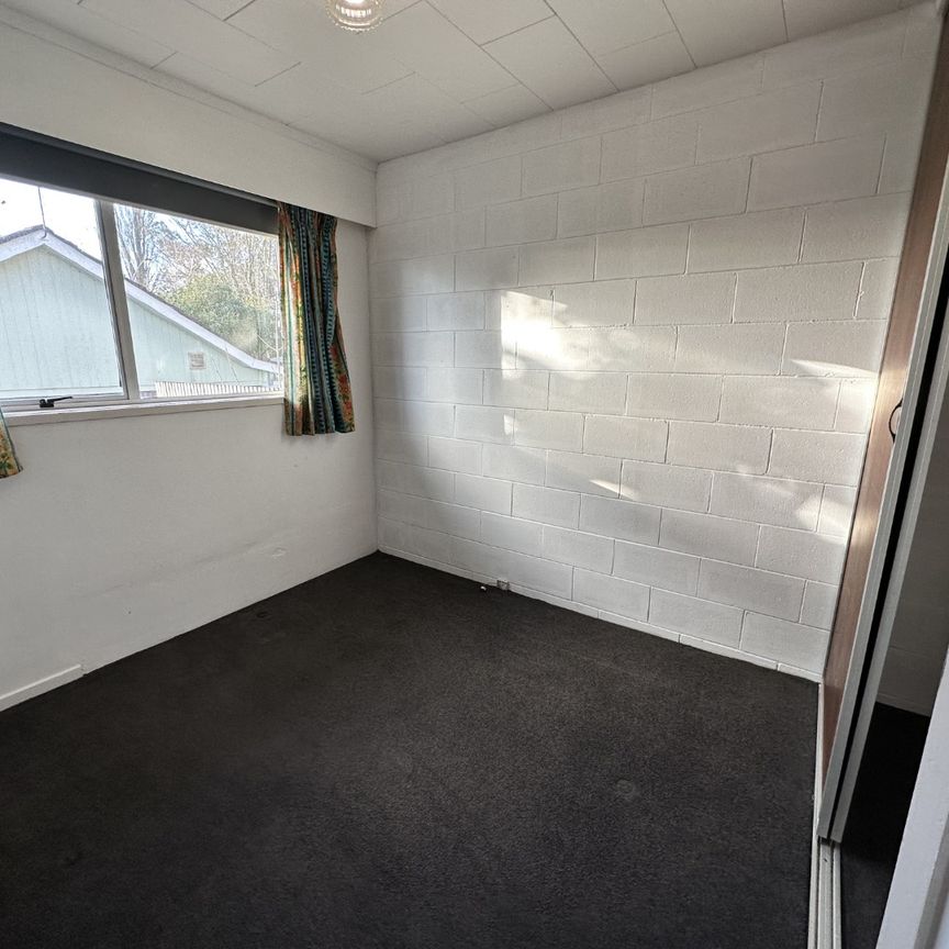 2 Bedroom Hamilton East Unit - Photo 1