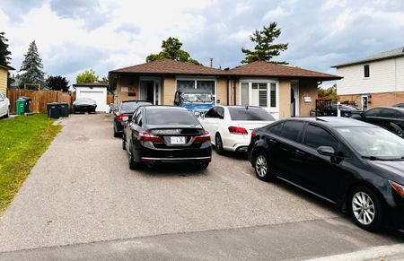 For Lease - 23 Gulliver Crescent, Brampton, Ontario - Photo 5