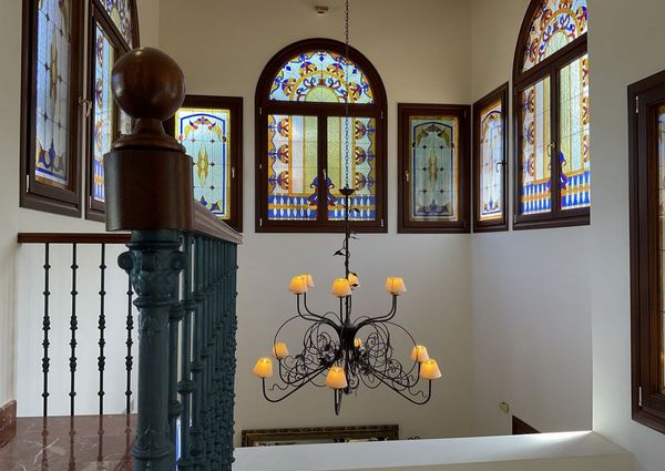 8 bedroom luxury Villa for rent in Benahavís, Spain