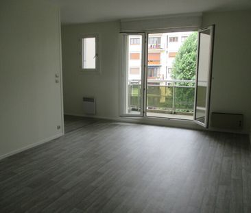 Location Appartement 1 pièce 30m² ORLEANS 45000 - Photo 3