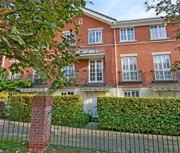 4 bedroom terraced house to rent - Photo 6