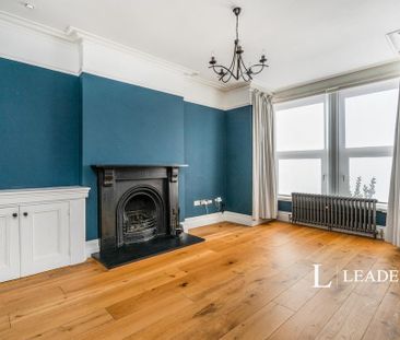 5 bedroom detached house to rent - Photo 2