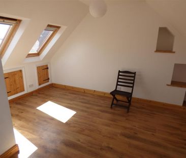 4 bedroom terraced house to rent - Photo 4