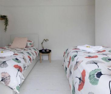 3 bedroom terraced house to rent - Photo 5