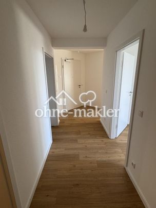 Moderne 2-Zimmer-Wohnung mit Weitblick im Herzen von Waldkirchen - lichtdurchflutet & barrierearm - Photo 1