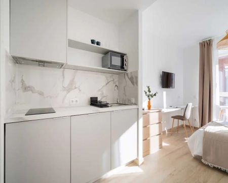 Calle de las Magnolias, Madrid, Community of Madrid 28029 - Photo 4