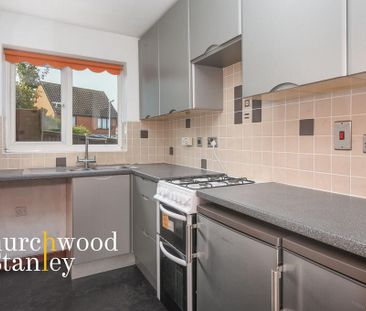 2 bedroom semi-detached house to rent - Photo 4