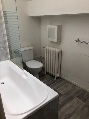 Location Appartement 2 pièces 32m² - Photo 2