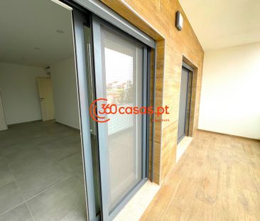 Para arrendamento - Penthouse T3 com vista mar e box para 3 carros ... - Photo 4