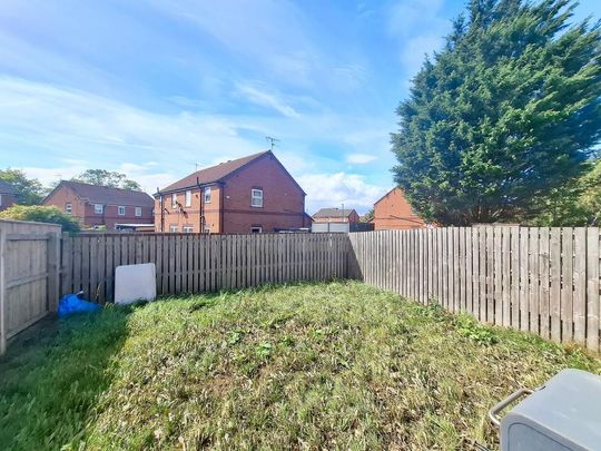 2 bedroom semi-detached house to rent - Photo 1