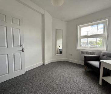 5 bedroom property to rent - Photo 3